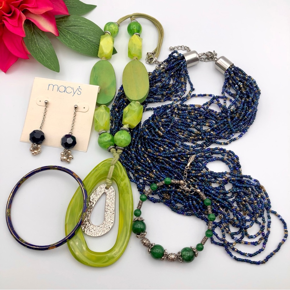 5 Piece Mixed Jewelry Lot Grab Bag Not So Mystery Box Assorted Costume Beachy